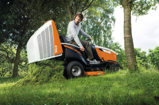 RT 6112 ZL benzinmotoros fűnyíró traktor|3-4 M.NAPOS SZÁLLÍTÁS 25-03